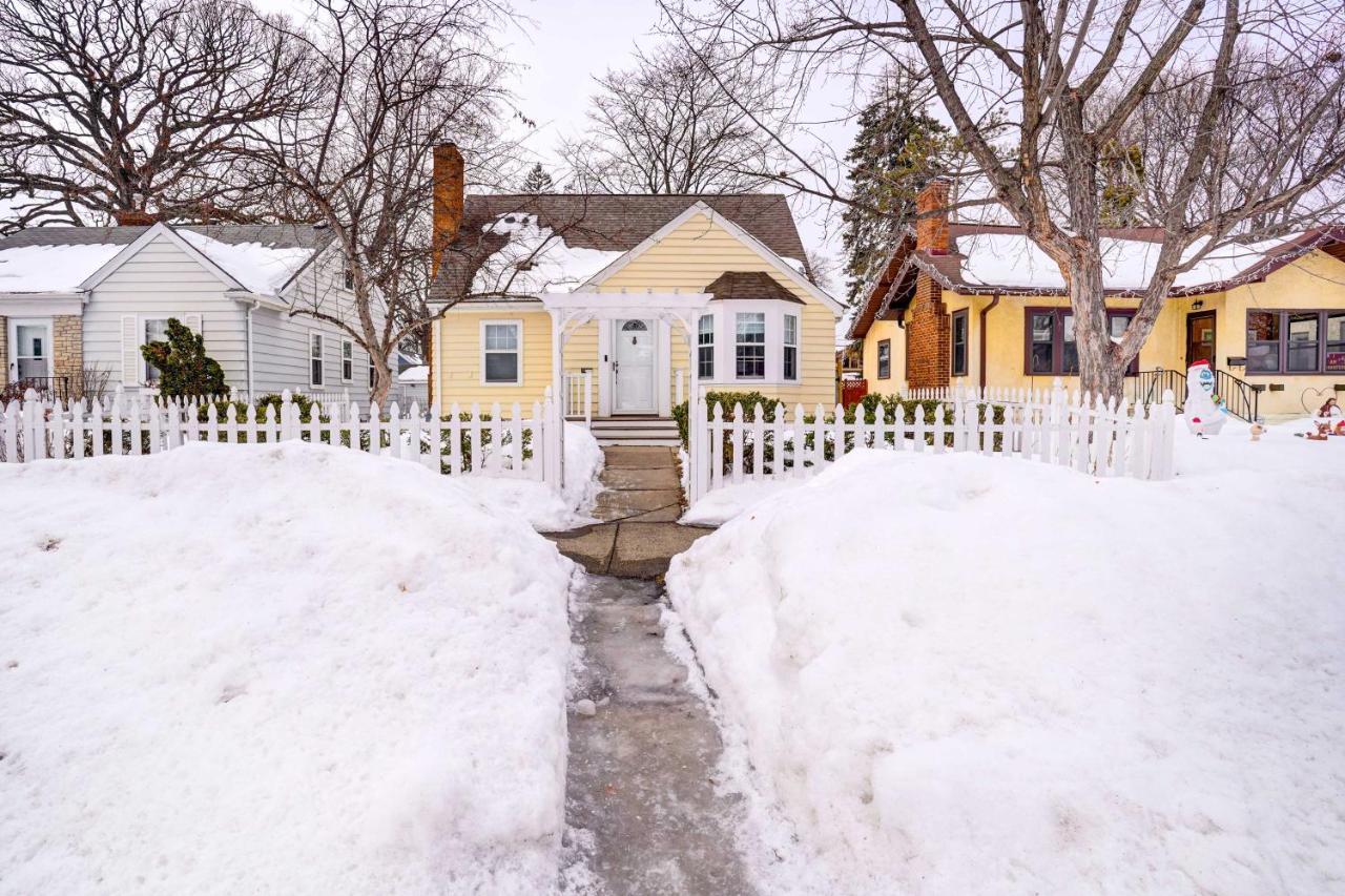 Charming Minneapolis Home Less Than 1 Mi To Lakes! Exterior photo